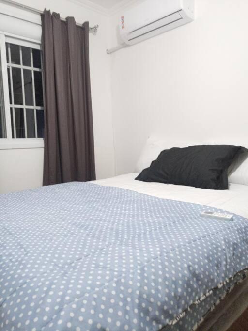 Apartamento Centralizado A Poucas Quadras Do Mar. ترامانداي المظهر الخارجي الصورة